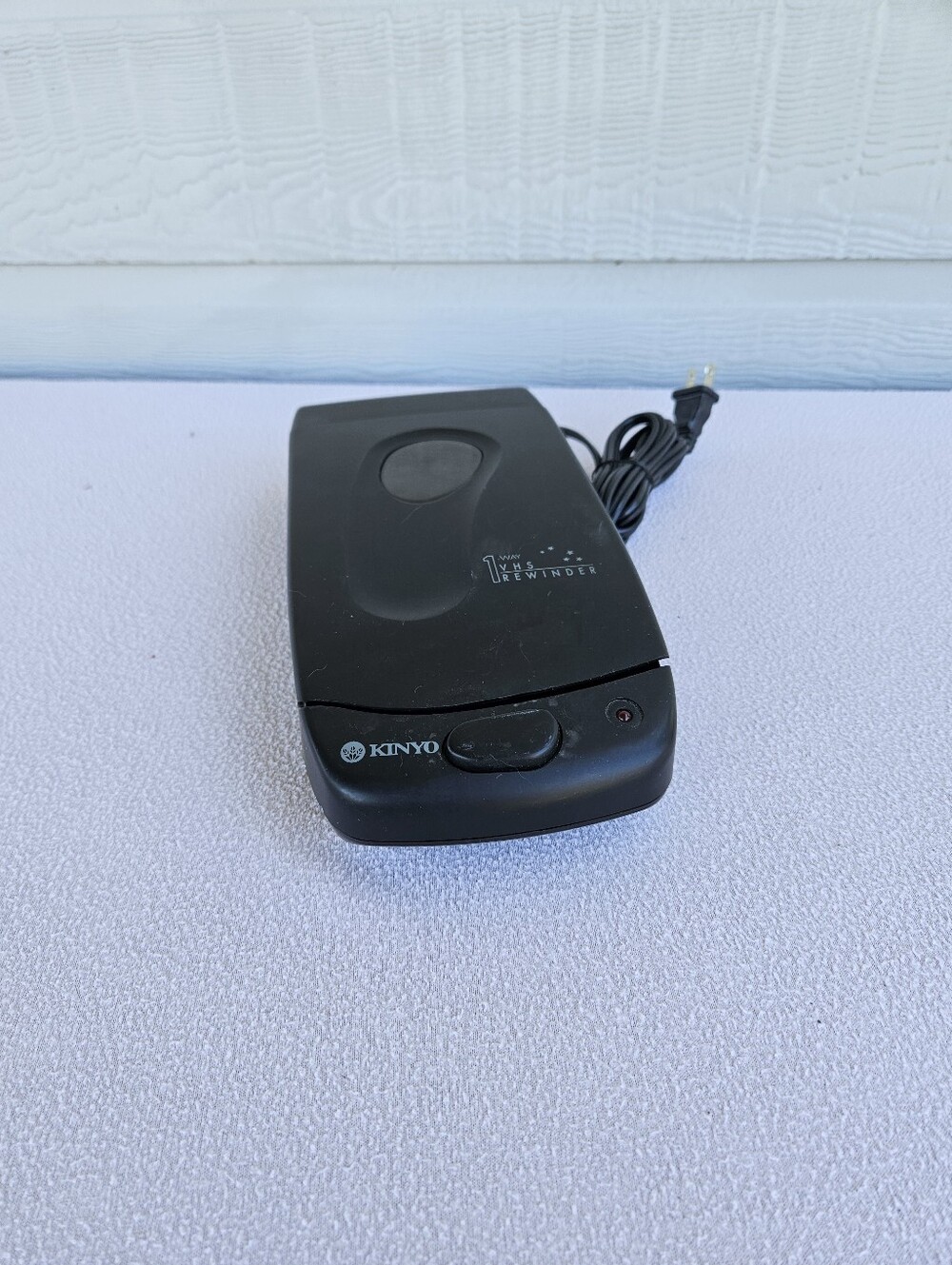 Kinyo One 1-Way VHS Tape Rewinder UV-428 Black VTG WORKS